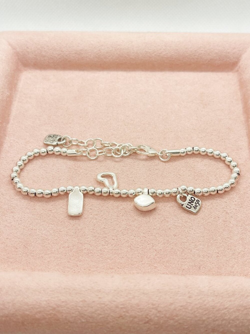 UNO de 50 Style Silver Beaded Bracelet with LOVE & Crystal Charms - Picture 2 of 2